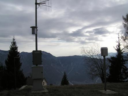 slide 3 &bull; &bull; &bull;